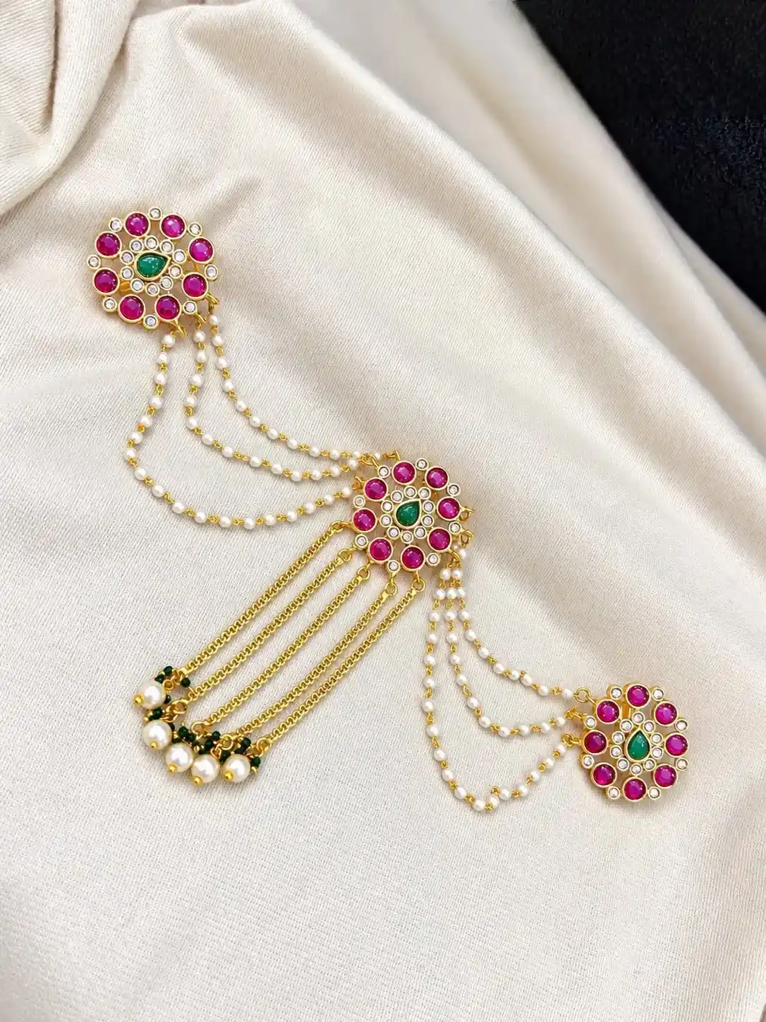 Floral Kempu Stone Rakodi with Side Matal and Tassel